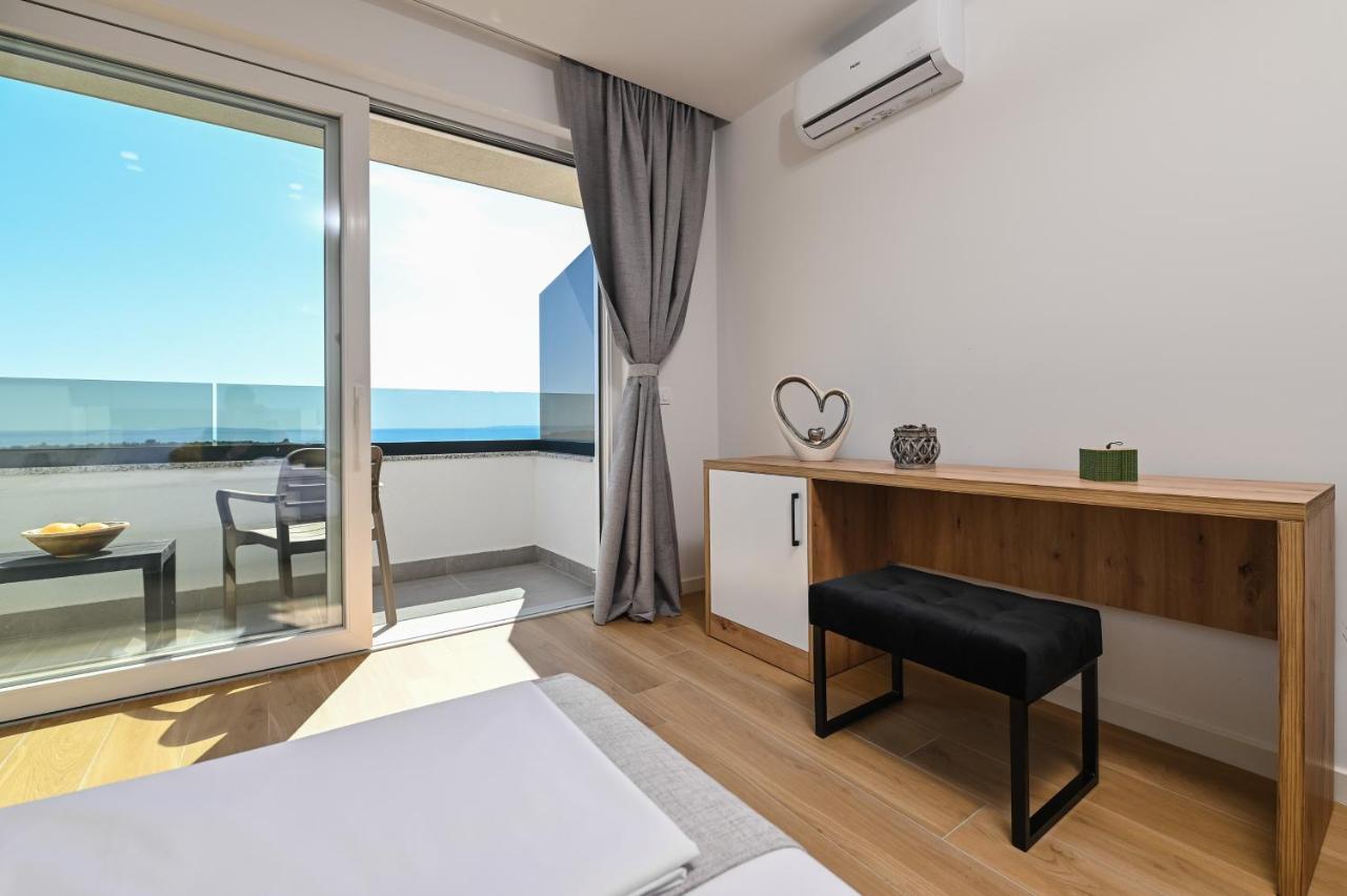 Pansion Comfort Lepar Novalja Kültér fotó
